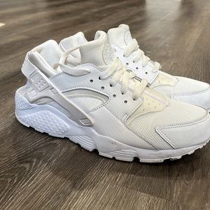 NIKE WOMEN’S AIR HUARACHE WHITE / PURE PLATINUM